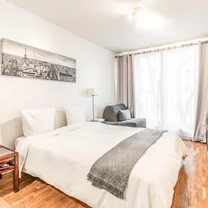 Champs Elysees Flat شقة