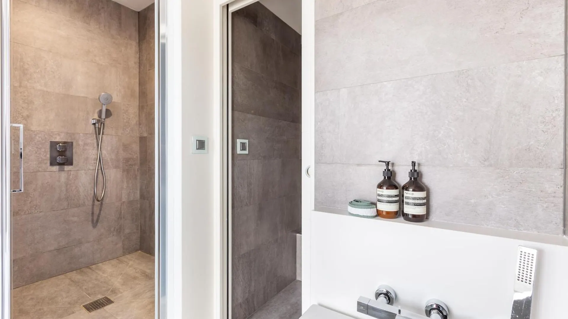 Luxury Eiffel Tower Paris Apartment France